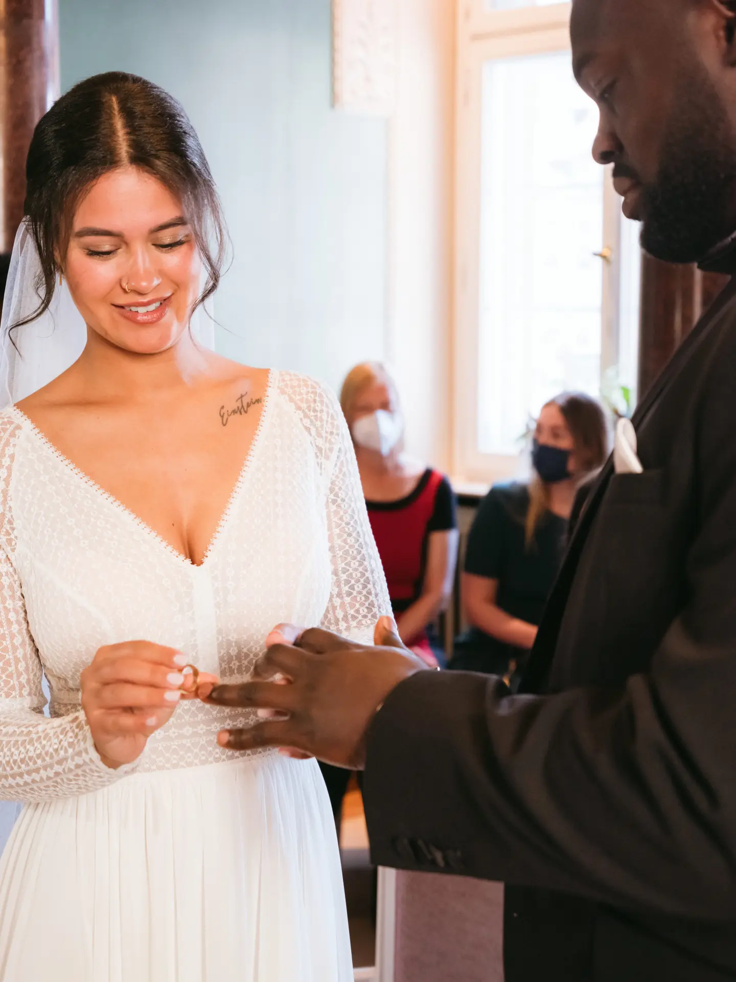 Emotionaler Moment bei der Trauung