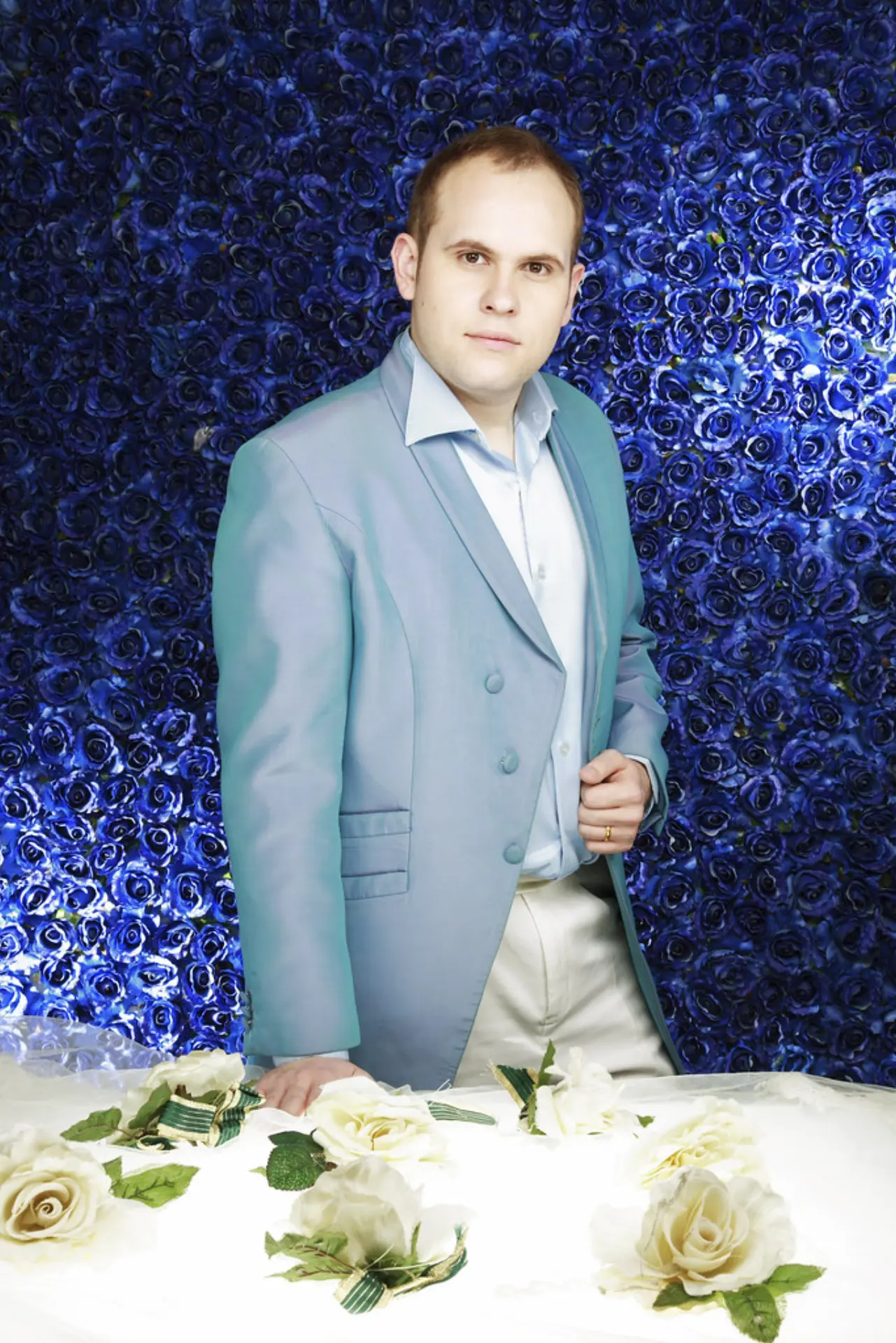 Braut im blauen Licht