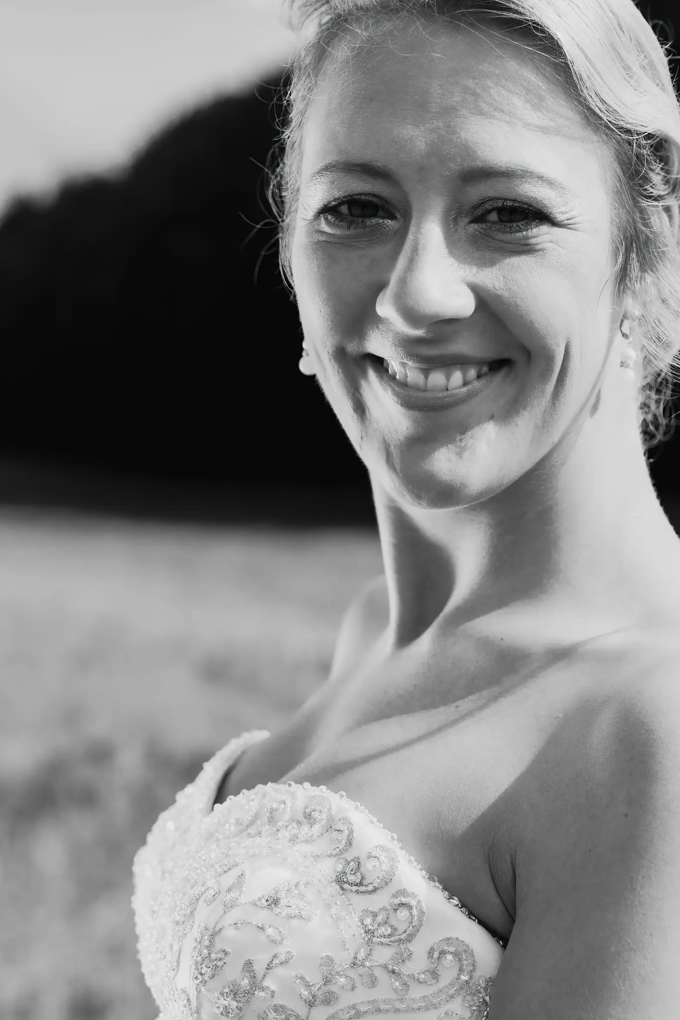 Braut Portrait in Schwarzweiß – Landschaft Heidelberg