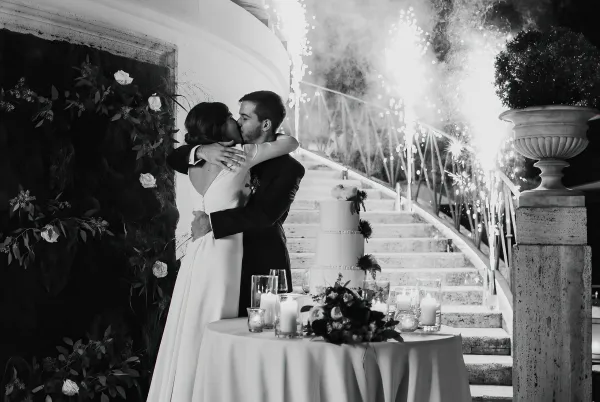 Brautpaar Kuss Feuershow Rom